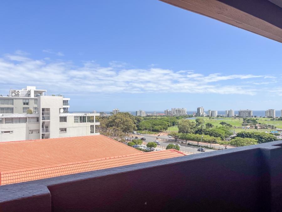 To Let 1 Bedroom Property for Rent in Green Point Western Cape